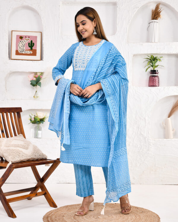 Jaipuri Printed Cord Embroidery Kurta Pant Set with Dupatta | Rs 4250 for Pack of 5pc of S-XXL | Rs 850 Per Pc - Image 4