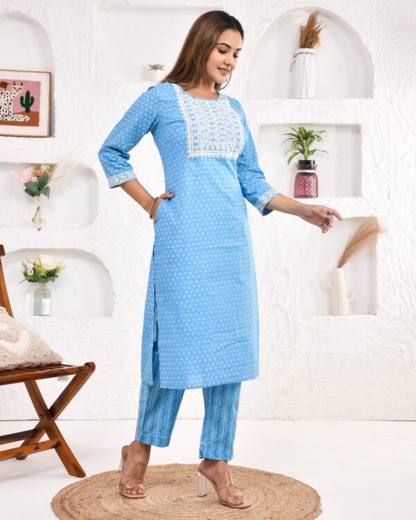 Jaipuri Printed Cord Embroidery Kurta Pant Set with Dupatta | Rs 4250 for Pack of 5pc of S-XXL | Rs 850 Per Pc - Image 5