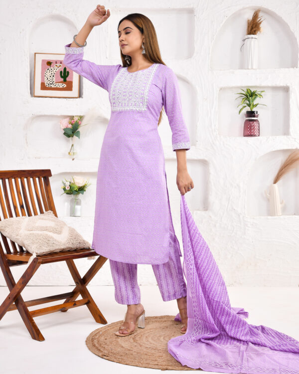 Jaipuri Printed Embroidery Cotton Kurta Pant Dupatta Set | Rs 4250 for Pack of 5pc of S-XXL | Rs 850 Per Pc - Image 3