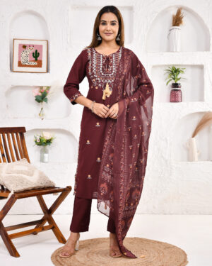 Maroon Jaipuri Printed Straight Fit Kurta Pant Dupatta with Pocket | Rs 4250 for Pack of 5pc of S-XXL | Rs 850 Per Pc