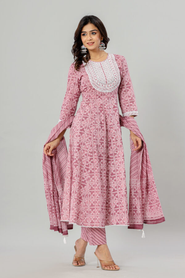 Anarkali Jaipuri Printed Cotton Kurta Pant Dupatta Set with Pocket | Rs 3980 for Pack of pc of S-XL | Rs 995 Per Pc - Image 6