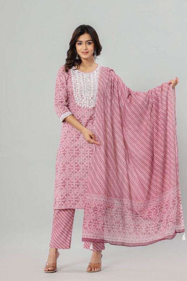 Jaipuri Printed Onion Color-Embroidered Work Kurta Pant Duptta with Pocket | Rs 4250 for Pack of 5pc of S-XXL | Rs 850 Per Pc