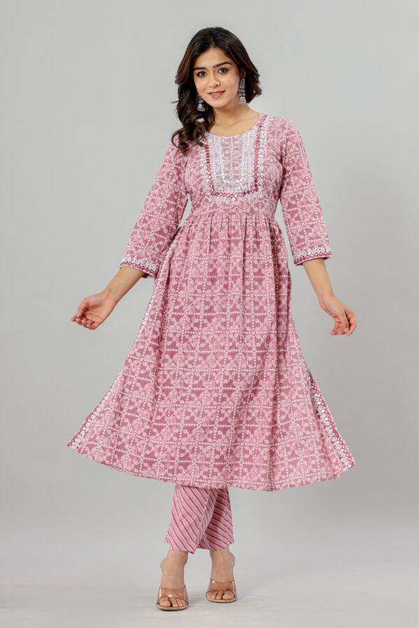 Naira Cut Jaipuri Printed embroidered Kurta Pant Dupatta Set | Rs 3980 for Pack of 4pc of S-XL | Rs 995 Per Pc - Image 7