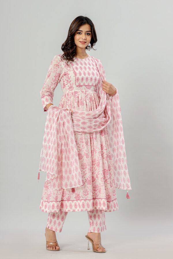 Pink Pure Cotton Anarkali Kurta Pant Dupatta with Pocket | Rs 3980 for Pack of 5pc of S-XL | Rs 995 Per Pc - Image 4