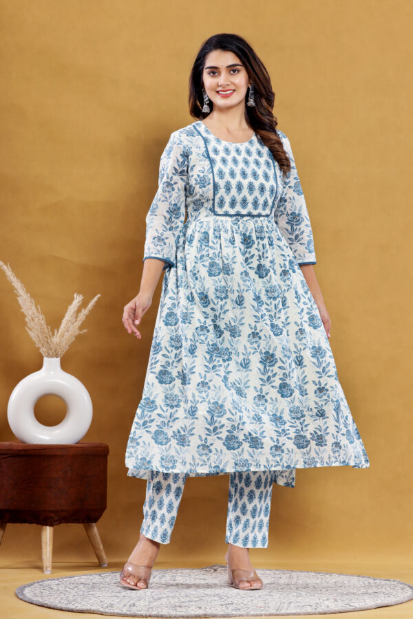 Naira Cut Jaipuri Printed And Embroidered Kurta Set With Dupatta | Rs 3980 for Pack of 4pc of S-XL | Rs 995 Per Pc - Image 3