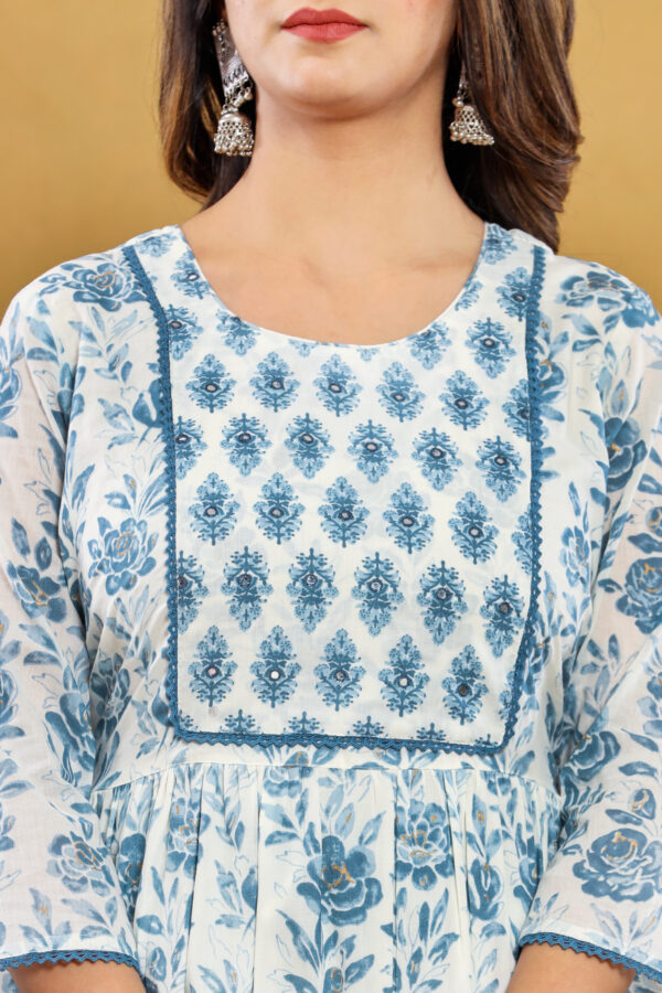 Naira Cut Jaipuri Printed And Embroidered Kurta Set With Dupatta | Rs 3980 for Pack of 4pc of S-XL | Rs 995 Per Pc - Image 6