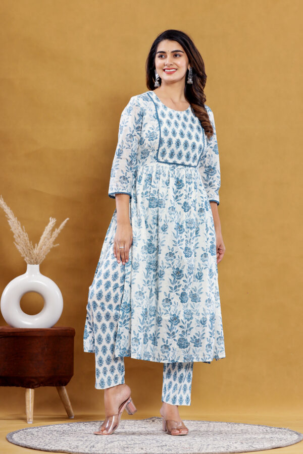 Naira Cut Jaipuri Printed And Embroidered Kurta Set With Dupatta | Rs 3980 for Pack of 4pc of S-XL | Rs 995 Per Pc - Image 7