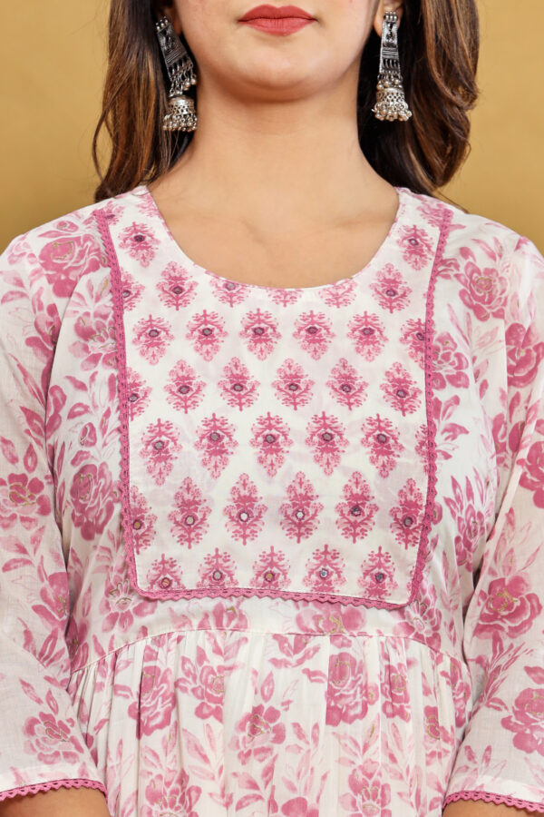 Naira Cut Flower Jaipuri Printed And Embroidered Kurta Set With Dupatta | Rs 3980 for Pack of 4pc of S-XL | Rs 995 Per Pc - Image 6