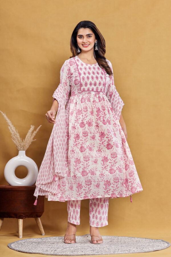 Naira Cut Flower Jaipuri Printed And Embroidered Kurta Set With Dupatta | Rs 3980 for Pack of 4pc of S-XL | Rs 995 Per Pc - Image 8