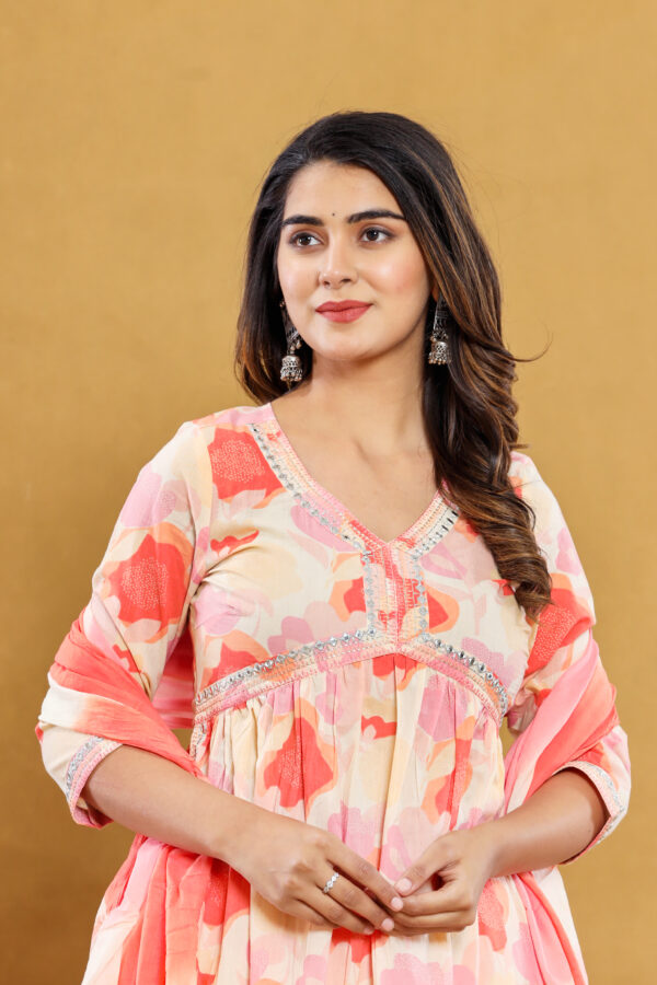 Women Jaipuri Printed Alia Cut Kurta Pant Dupatta Set | Rs 4975 for Pack of 5pc of S-XXL | Rs 995 Per Pc - Image 2