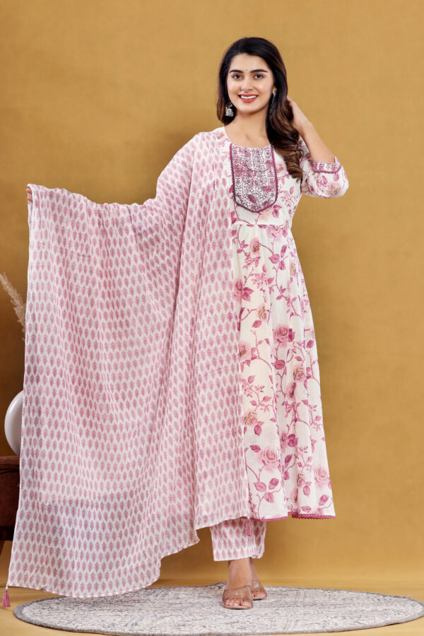 Jaipuri Printed Anarkali Pure Cotton Kurta Pant Dupatta with Pocket | Rs 3980 for Pack of 4pc of S-XL | Rs 995 Per Pc - Image 3