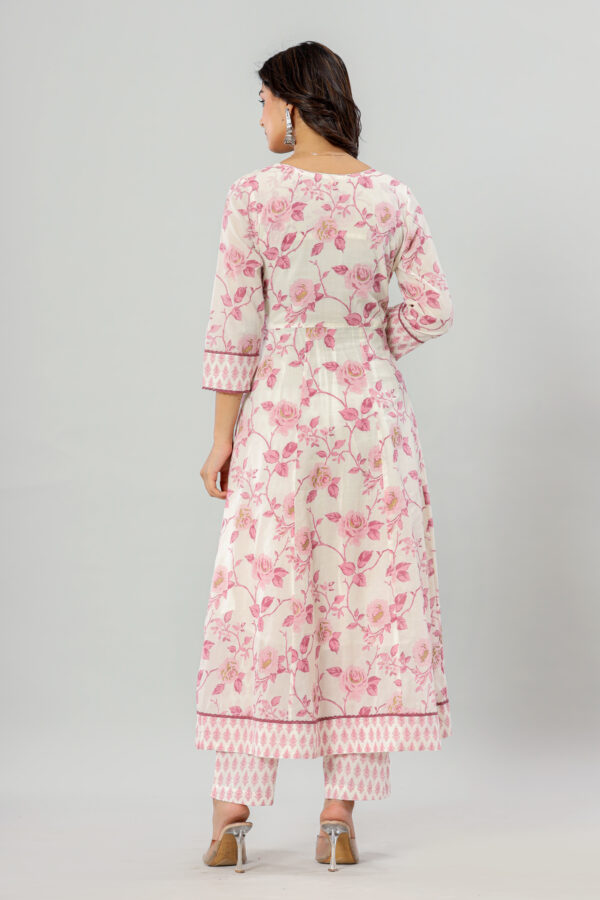 Woman Cotton Anarkali Kurti Pant Duppata with Pocket | Rs 3980 for Pack of 4pc of S-XL | Rs 995 Per Pc - Image 4