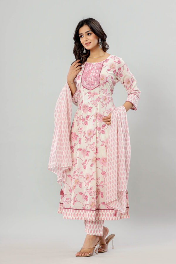 Woman Cotton Anarkali Kurti Pant Duppata with Pocket | Rs 3980 for Pack of 4pc of S-XL | Rs 995 Per Pc - Image 8