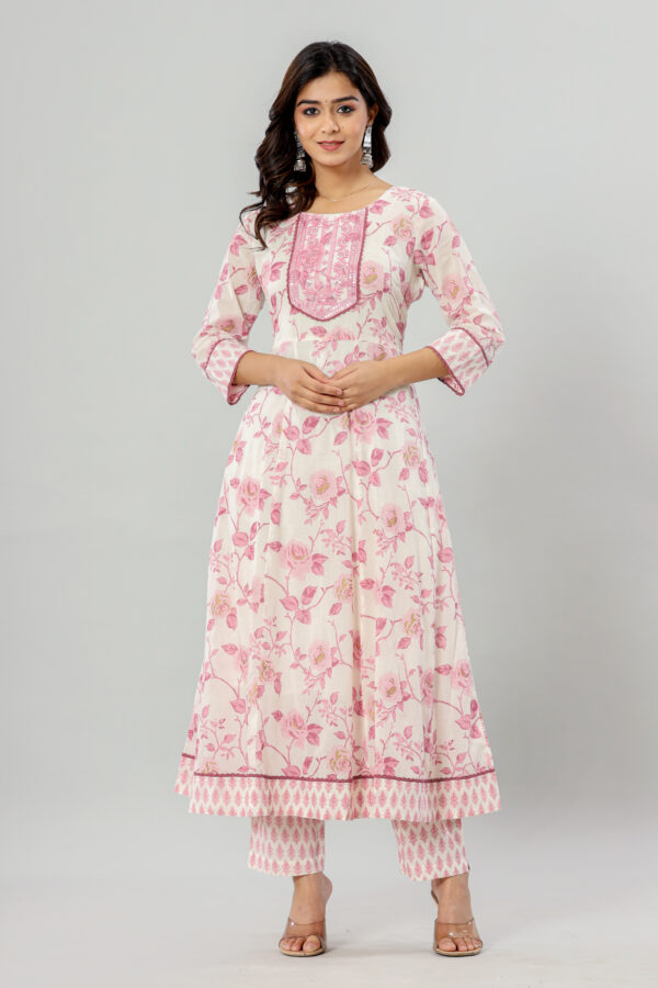 Woman Cotton Anarkali Kurti Pant Duppata with Pocket | Rs 3980 for Pack of 4pc of S-XL | Rs 995 Per Pc - Image 3